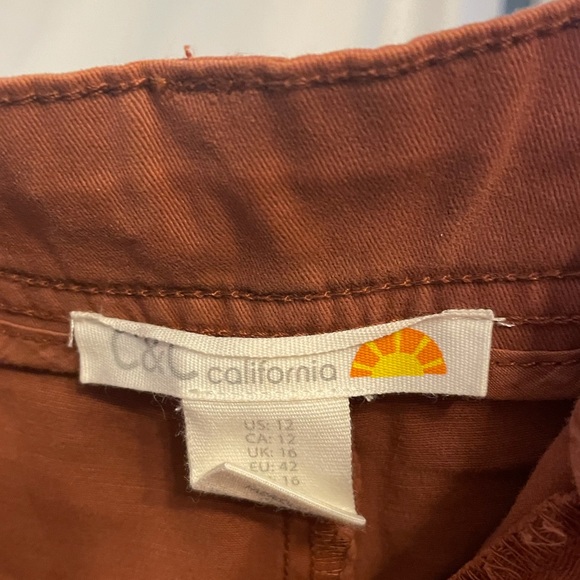 Womens shorts size 12 - Picture 2 of 4